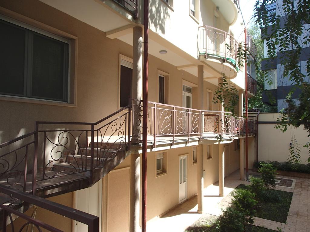 Lea Apartment Belgrade Exterior photo